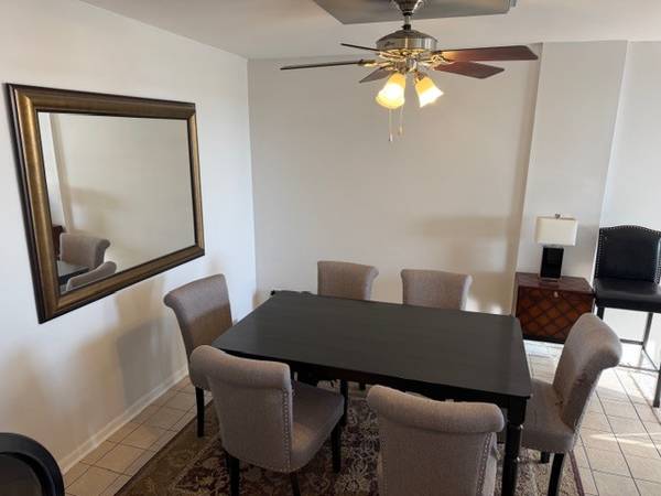 40 N Tower RD #11K, Oak Brook, IL 60523