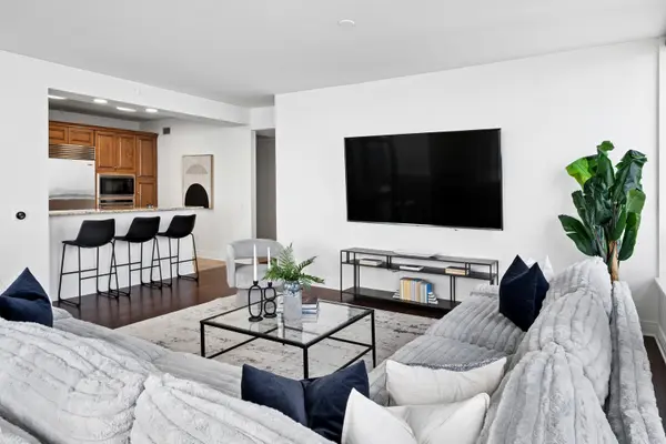 600 N Lake Shore DR #4211, Chicago, IL 60611