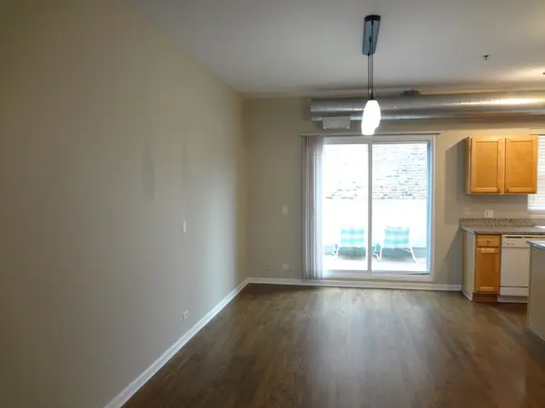 1834 Ridge AVE #137, Evanston, IL 60201