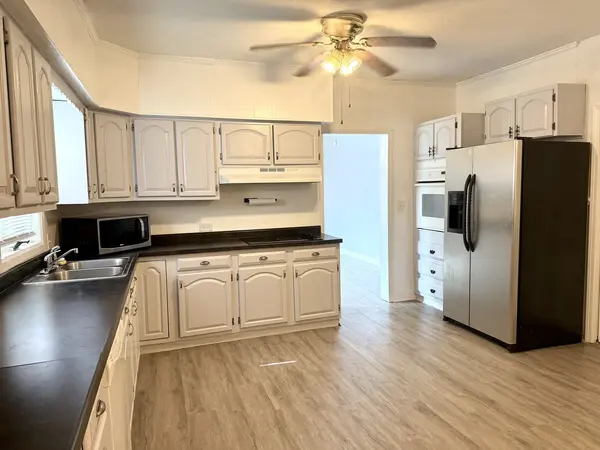 806 E Boulevard ST, Marion, IL 62959