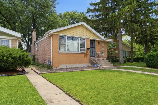 14533 Center AVE, Harvey, IL 60426