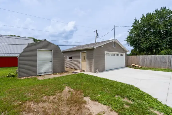 217 Melodie LN, Colona, IL 61241