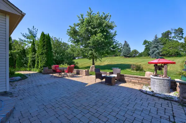 5587 Notting Hill RD, Gurnee, IL 60031