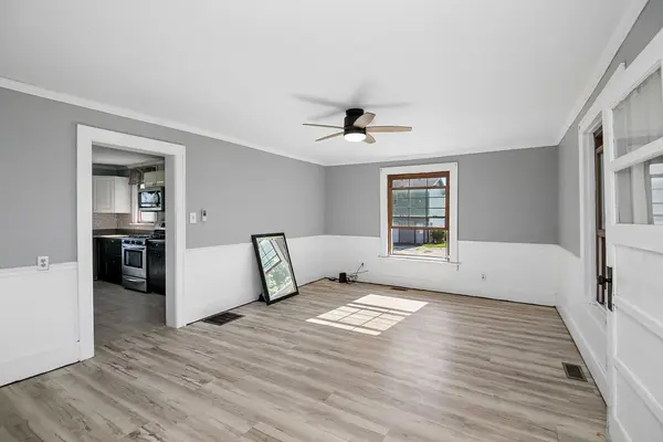 650 E 2200 North RD, Danforth, IL 60930