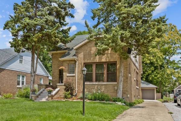 1836 Olive RD, Homewood, IL 60430