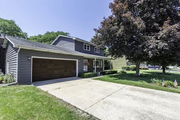 512 Cavin AVE, Winthrop Harbor, IL 60096