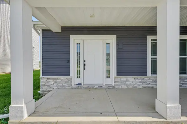 412 Sutton ST, Savoy, IL 61874
