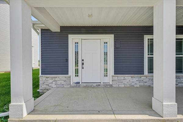 412 Sutton ST, Savoy, IL 61874