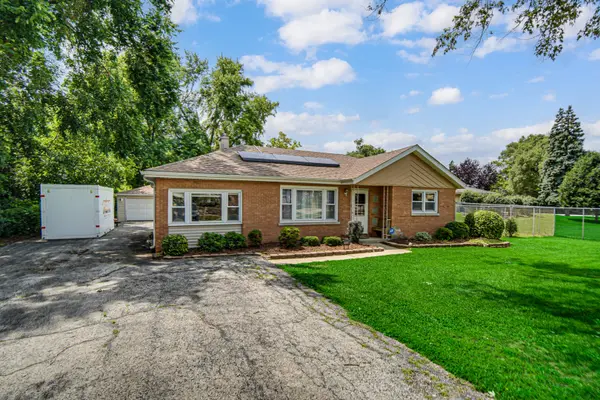 7529 W 103rd ST, Palos Hills, IL 60465