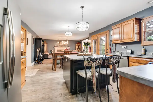 652 Wellington Pkwy, New Lenox, IL 60451