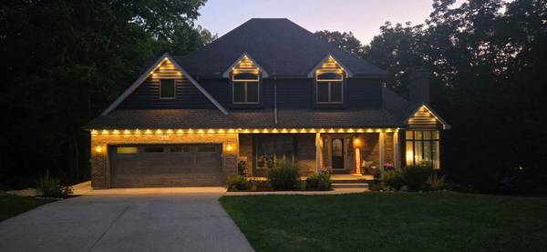 88 Crooked Creek DR, Yorkville, IL 60560