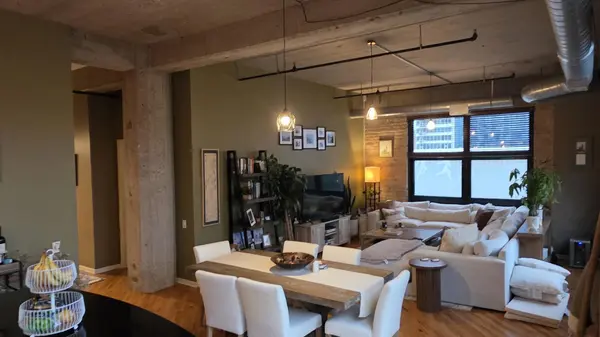 210 S Desplaines ST #512, Chicago, IL 60661