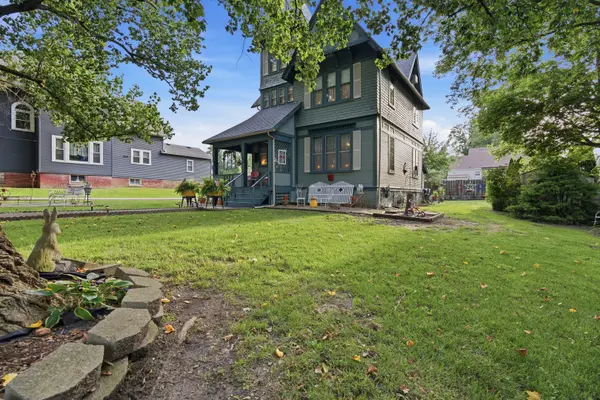 719 N Center ST, Clinton, IL 61727