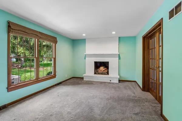 2305 Pepper Valley DR, Geneva, IL 60134