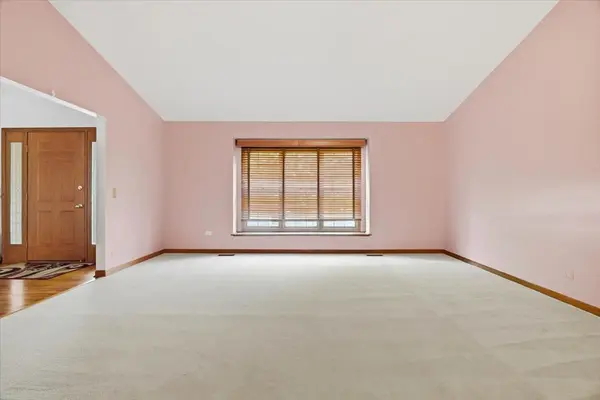 1173 N Clearwater CT, Palatine, IL 60067