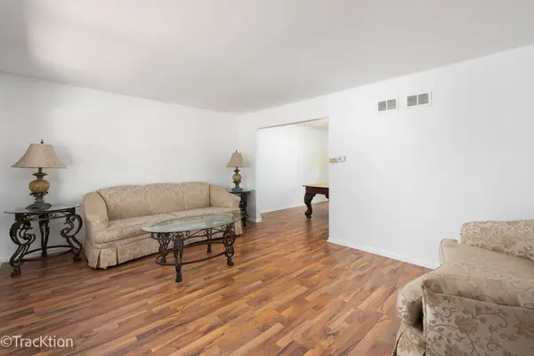 345 S Birchwood DR, Naperville, IL 60540
