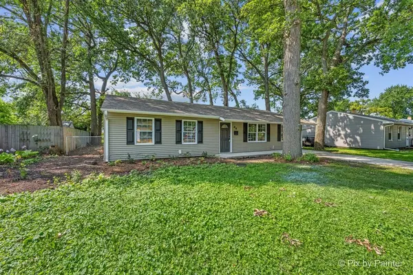 44 Saugatuck RD, Montgomery, IL 60538