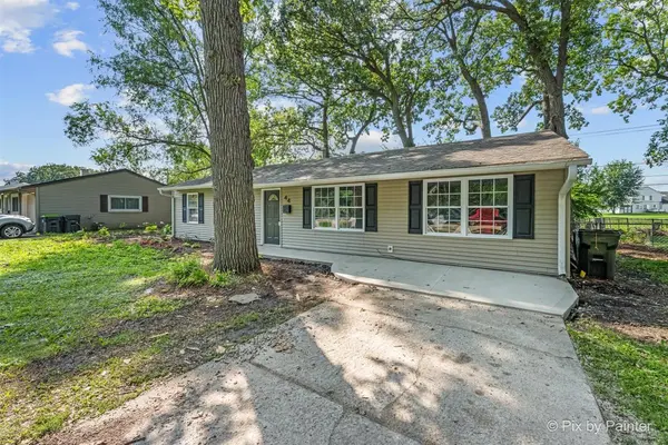44 Saugatuck RD, Montgomery, IL 60538