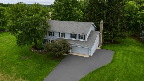 4402 FOX CREEK DR, Crystal Lake, IL 60012