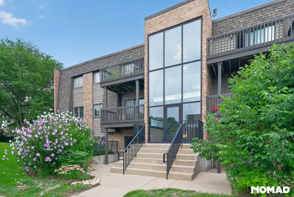 1420 STONEBRIDGE CIR #5N, Wheaton, IL 60189