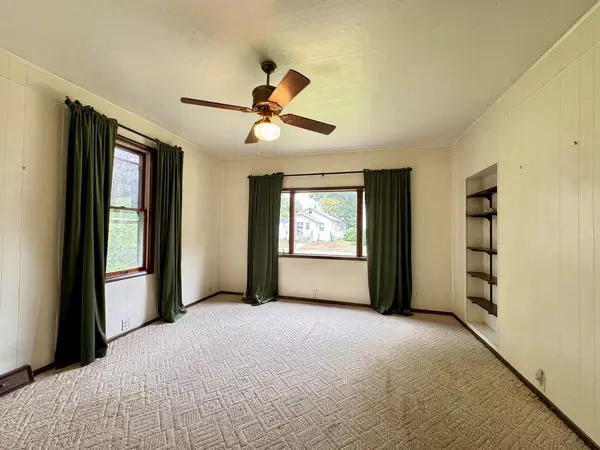 607 W 7th ST, Sterling, IL 61081
