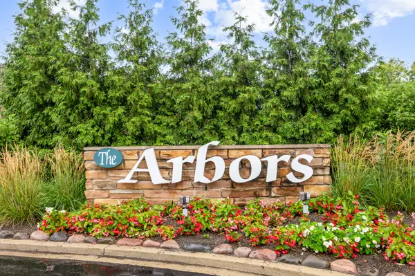 1 Oak Creek DR #2303, Buffalo Grove, IL 60089