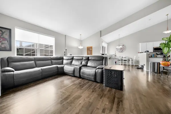 9414 Taylor CT, Orland Park, IL 60467