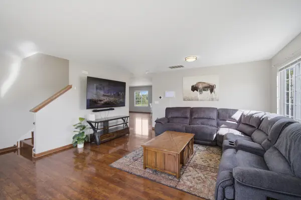 13138 Bucksburn LN, Beach Park, IL 60083