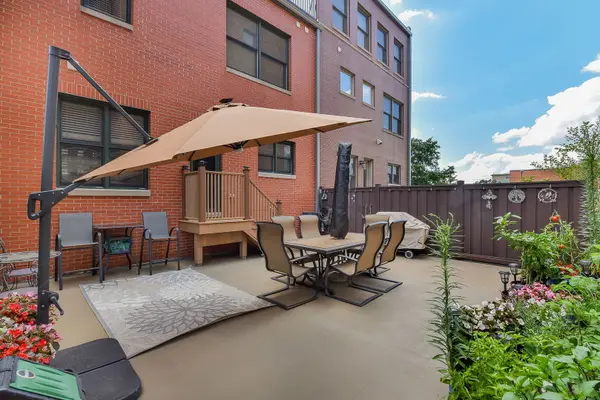 460 Pennsylvania AVE #B, Glen Ellyn, IL 60137