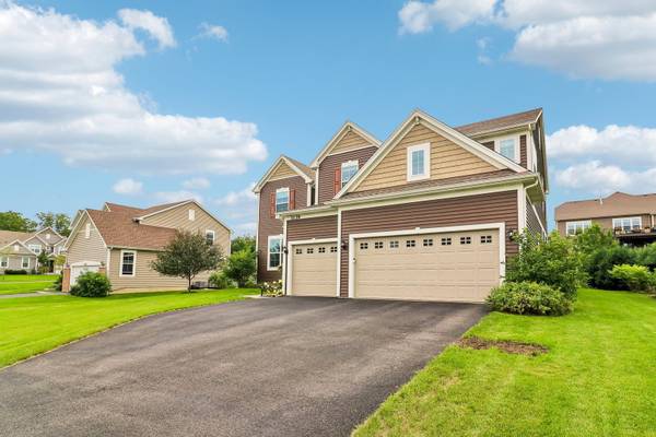 1139 River Birch BLVD, Crystal Lake, IL 60012