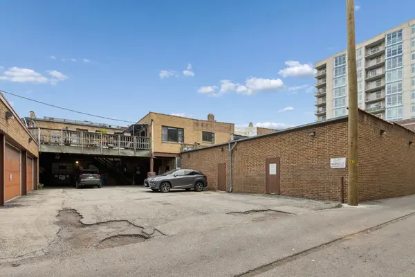 6222 N Broadway ST, Chicago, IL 60660