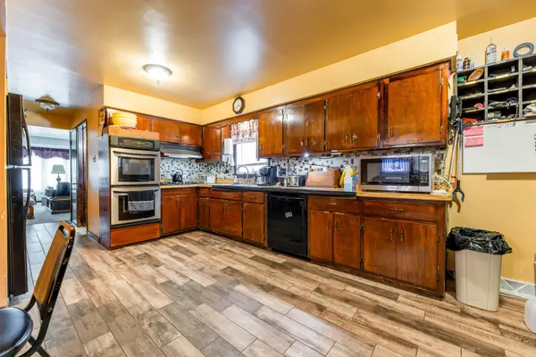 5728 S Parkside AVE, Chicago, IL 60638