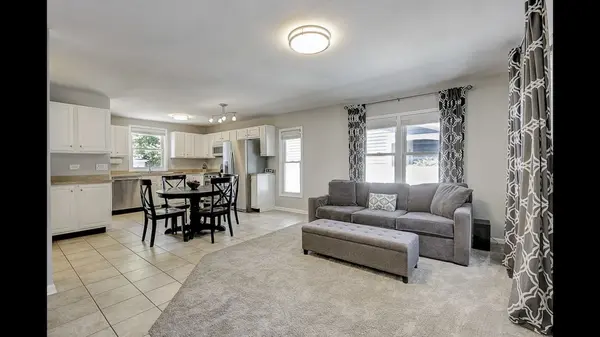 1025 N Main ST, Naperville, IL 60563