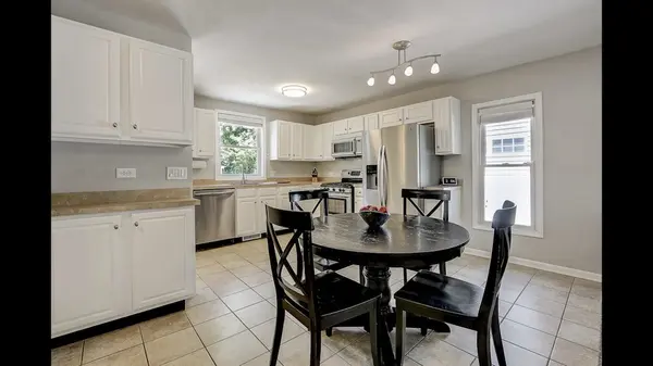 1025 N Main ST, Naperville, IL 60563