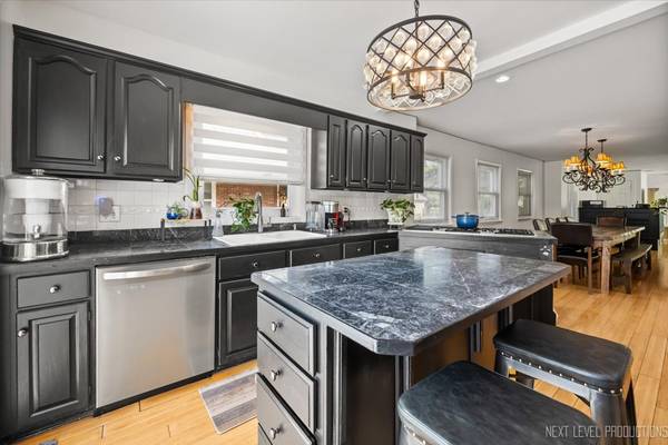 83 N Park BLVD, Glen Ellyn, IL 60137