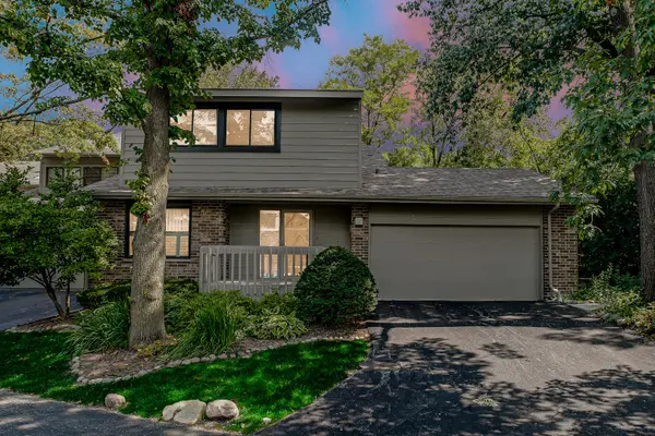 7 Brook LN, Palos Park, IL 60464