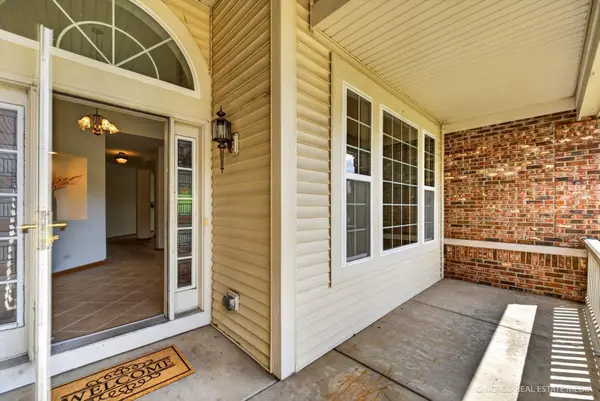 1255 Waterfront LN, Pingree Grove, IL 60140