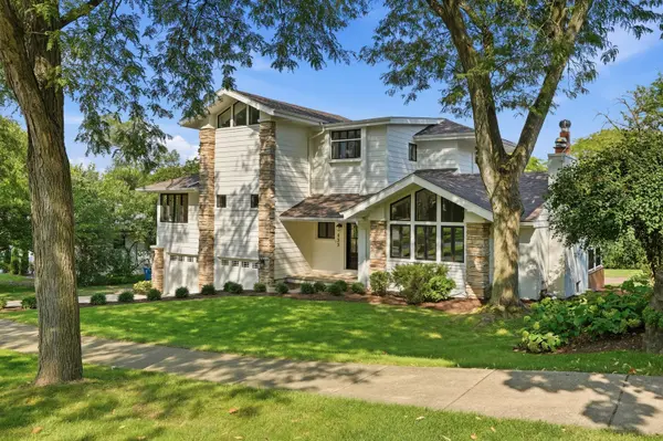 433 N Monroe ST, Hinsdale, IL 60521