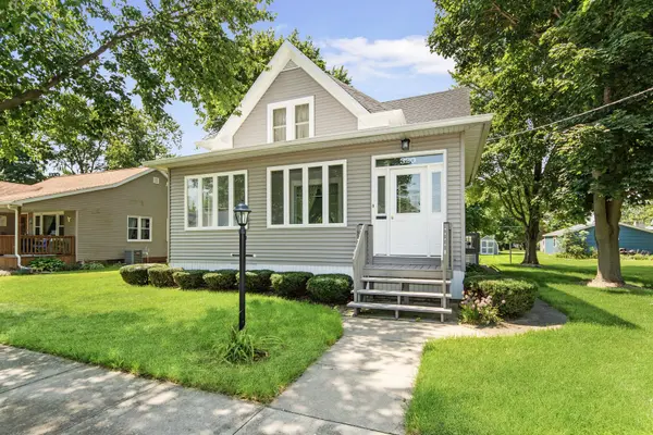 320 Walnut ST, Minonk, IL 61760