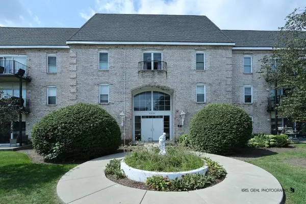 5201 Carriageway DR #C116, Rolling Meadows, IL 60008