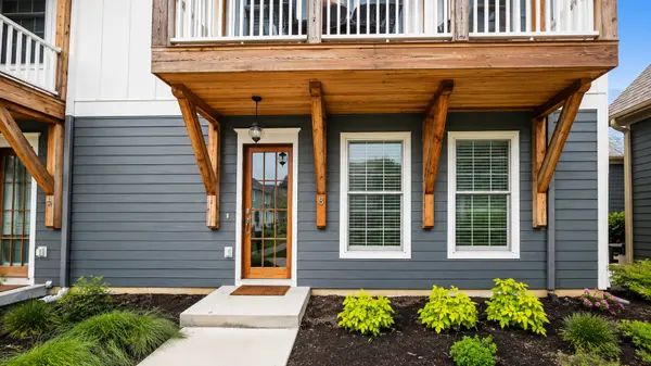 8 Port PL, Ottawa, IL 61350
