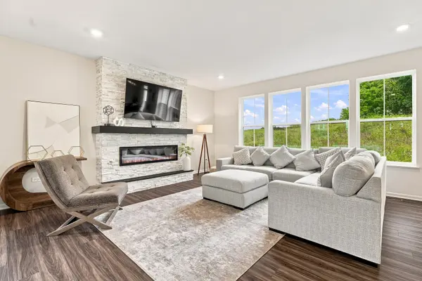 1133 Brighton CIR, Crystal Lake, IL 60012