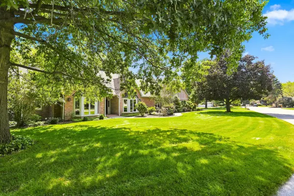 2700 11th Street CT, Moline, IL 61265