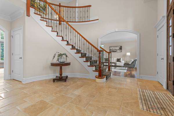 3995 Orchard LN, Long Grove, IL 60047