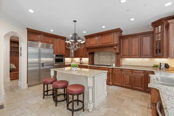 3995 Orchard LN, Long Grove, IL 60047