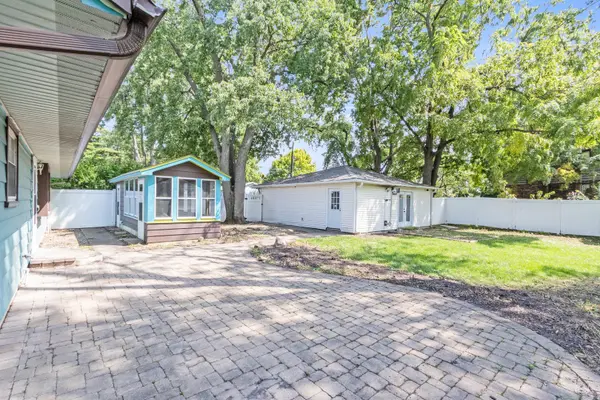 614 Berlin AVE, Joliet, IL 60435