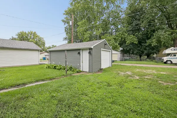 1042 S 8TH AVE, Kankakee, IL 60901