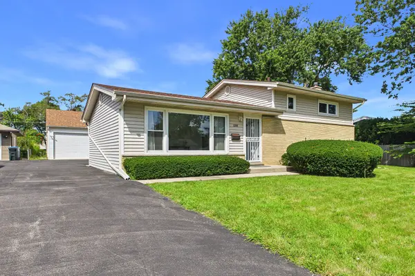 604 N Wilshire DR, Mount Prospect, IL 60056