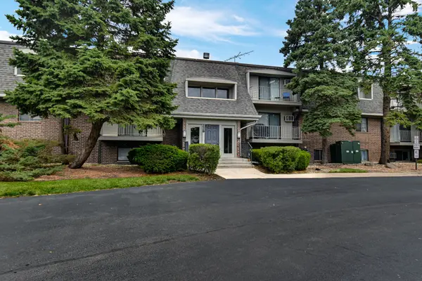 228 E Bailey RD #A, Naperville, IL 60565