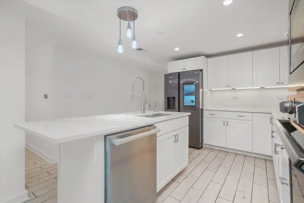 2203 W Giddings ST #G, Chicago, IL 60625